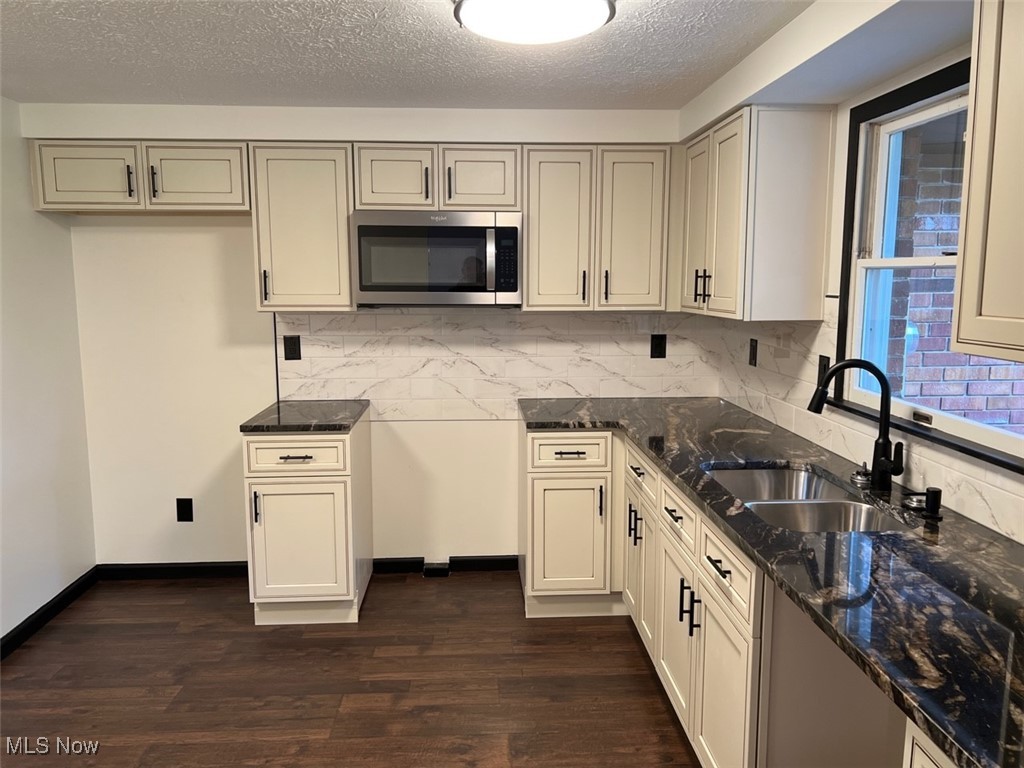 Country Club Hills Sub - Residential