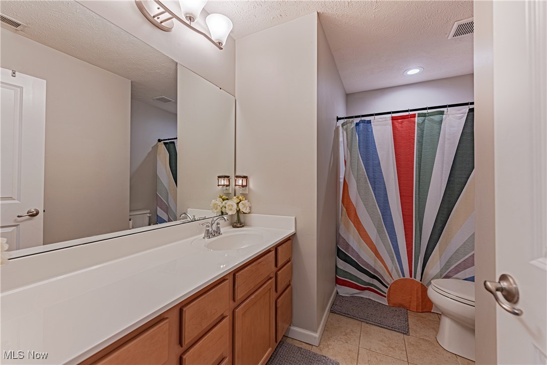 865 Hilliary Lane, Aurora, Ohio image 36