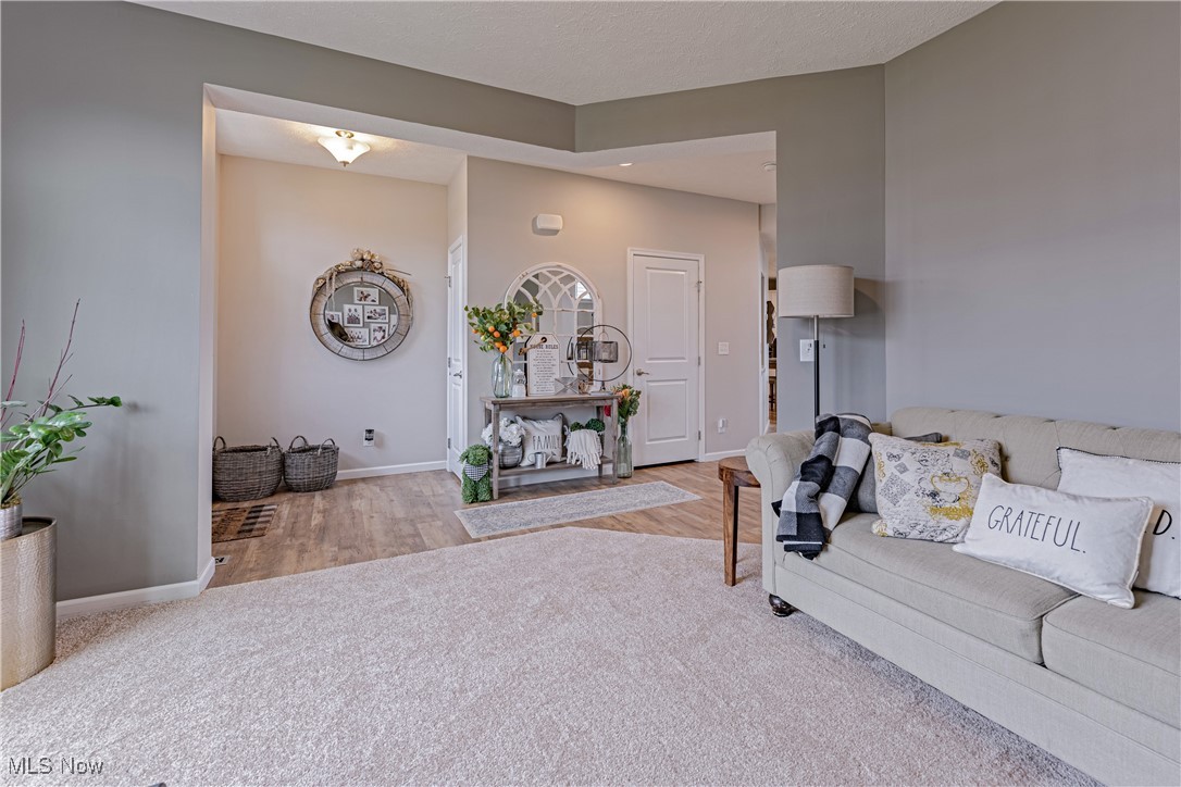 865 Hilliary Lane, Aurora, Ohio image 10