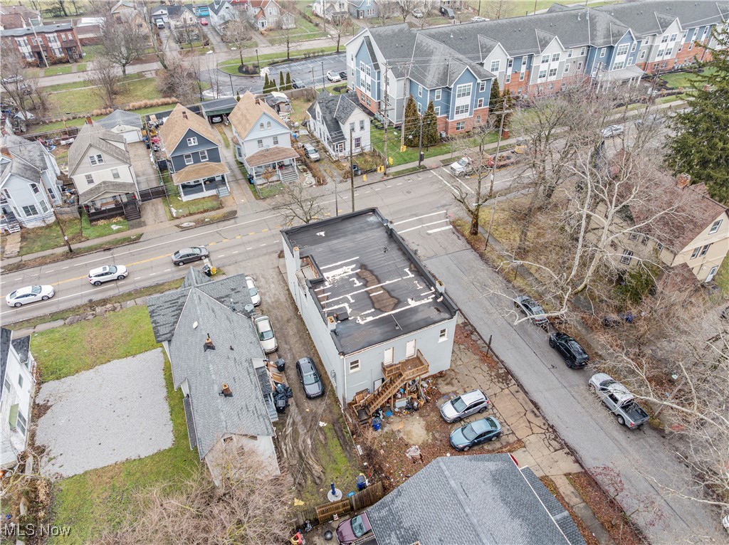 Curtiss Ambler & Pixleys - Residential Income