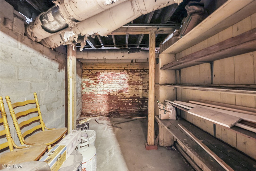 Curtiss Ambler & Pixleys - Residential Income