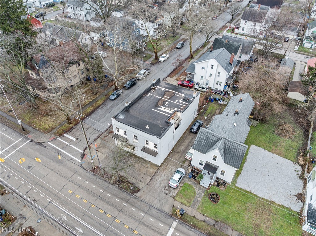 Curtiss Ambler & Pixleys - Residential Income