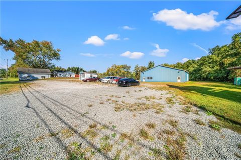 Tiny photo for 5309 N Ridge Road E, Ashtabula, OH 44004 (MLS # 5190987)