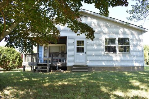 Tiny photo for 5309 N Ridge Road E, Ashtabula, OH 44004 (MLS # 5190987)