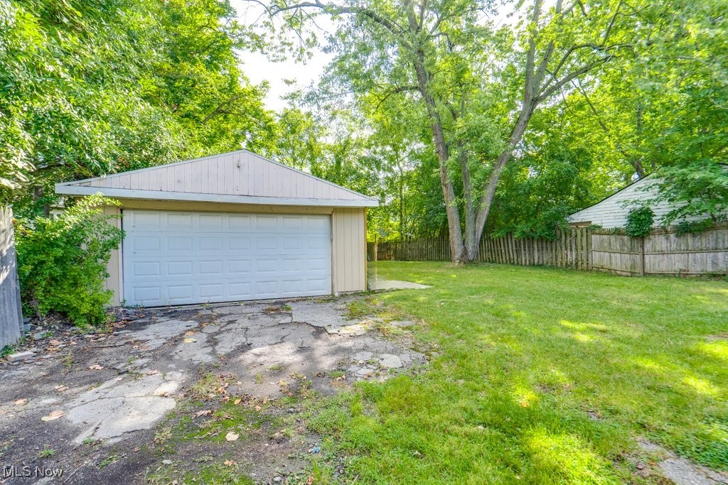 84 Dewhurst Avenue, Bedford, Ohio image 43