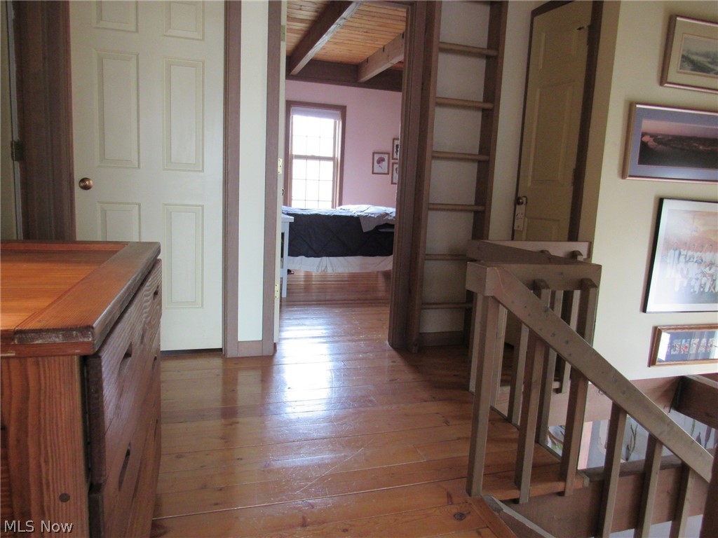 Roaming Rock Shores - Residential