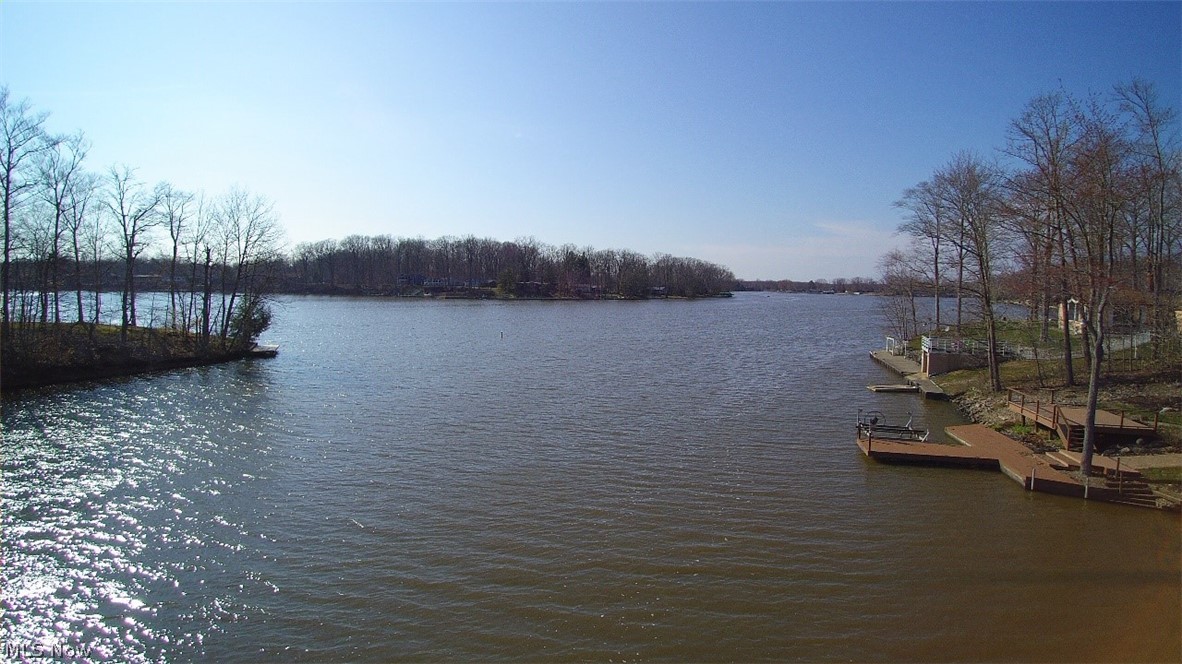 Roaming Rock Shores - Residential