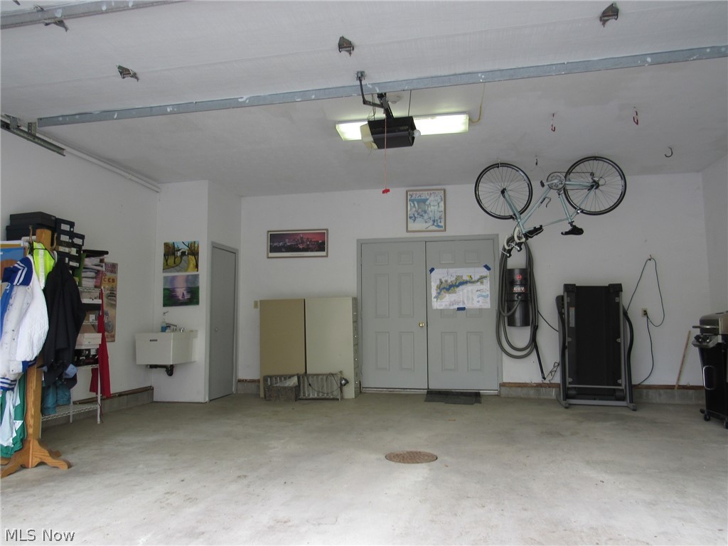 Roaming Rock Shores - Residential