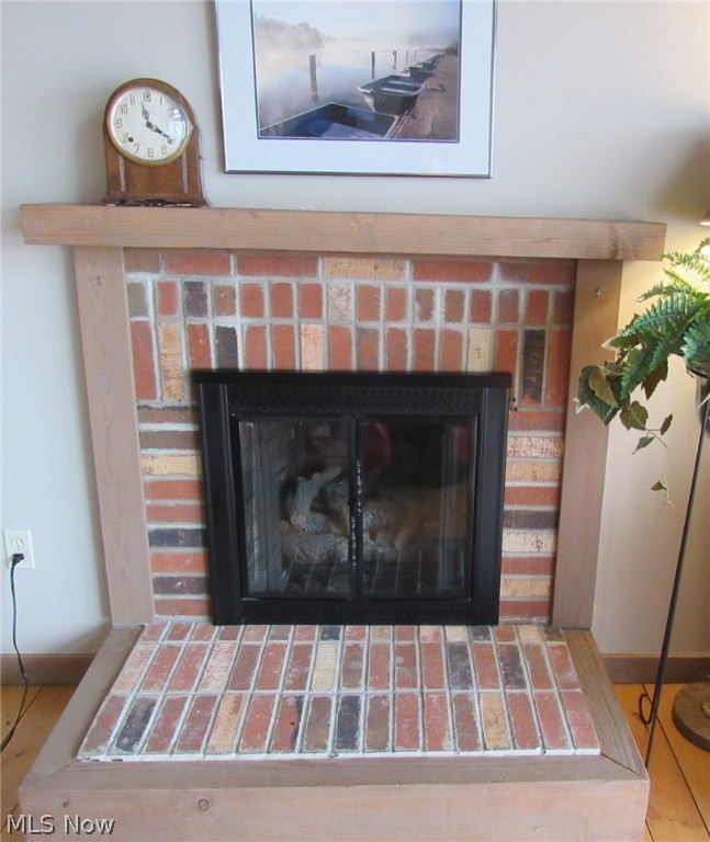 Roaming Rock Shores - Residential