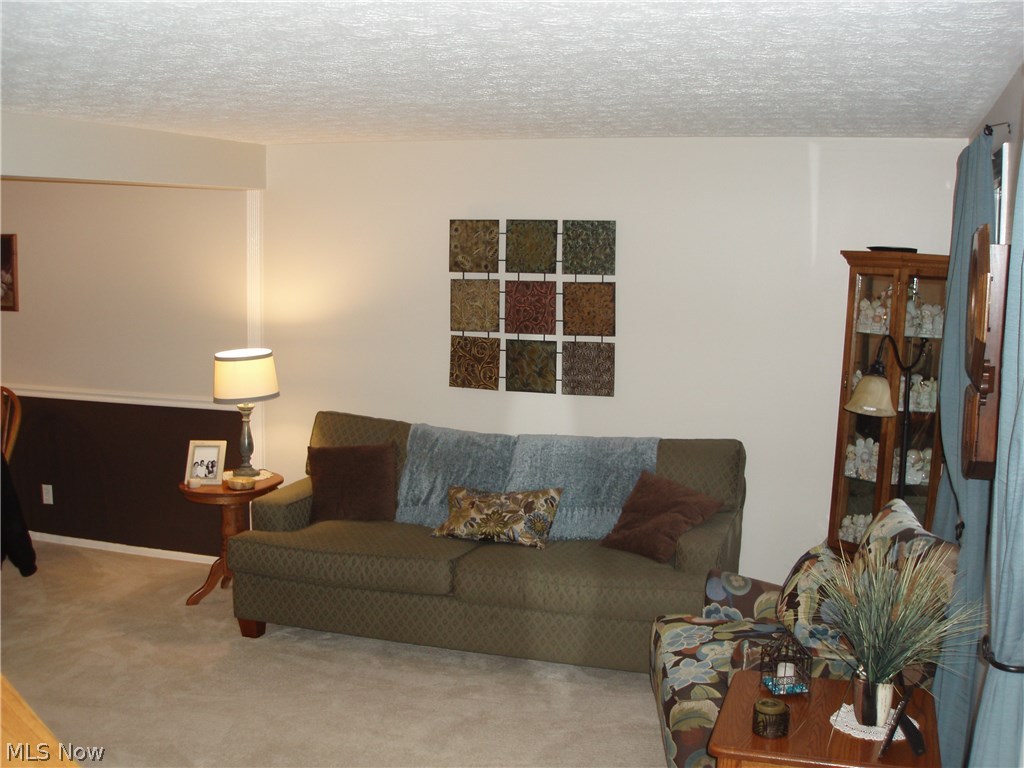 Oakhurst Manor - Residential