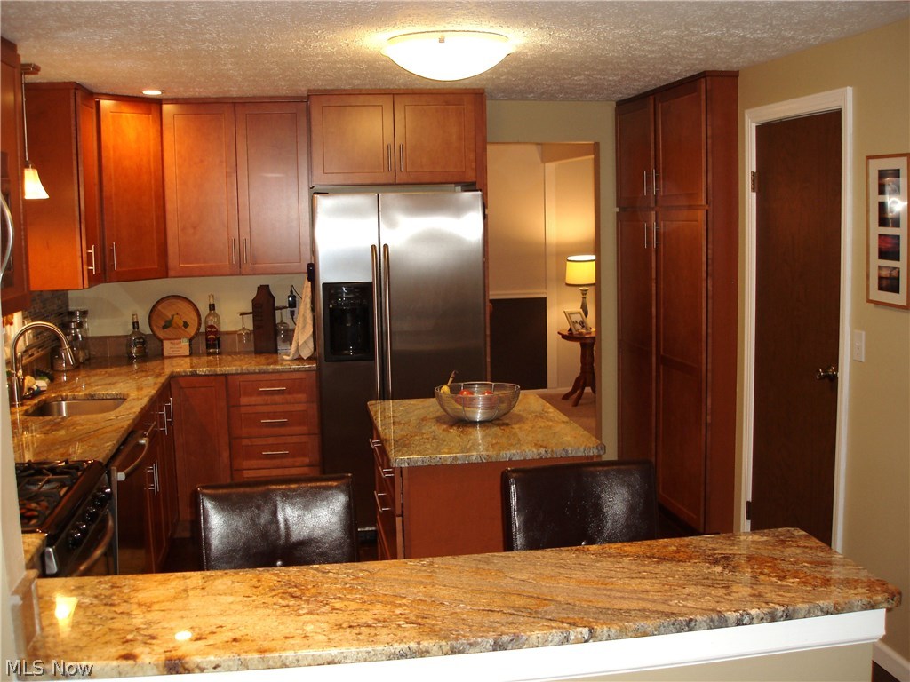 Oakhurst Manor - Residential