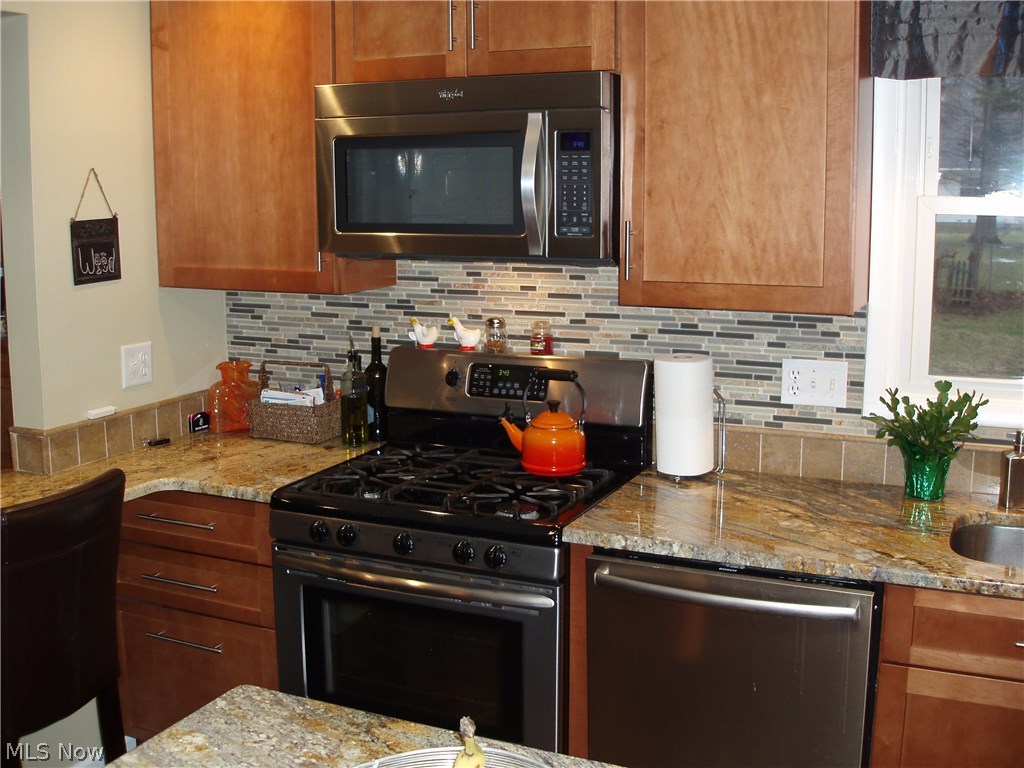 Oakhurst Manor - Residential