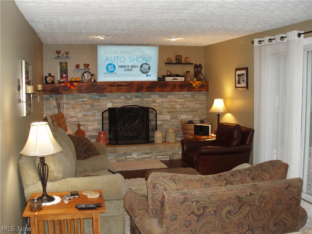 Oakhurst Manor - Residential