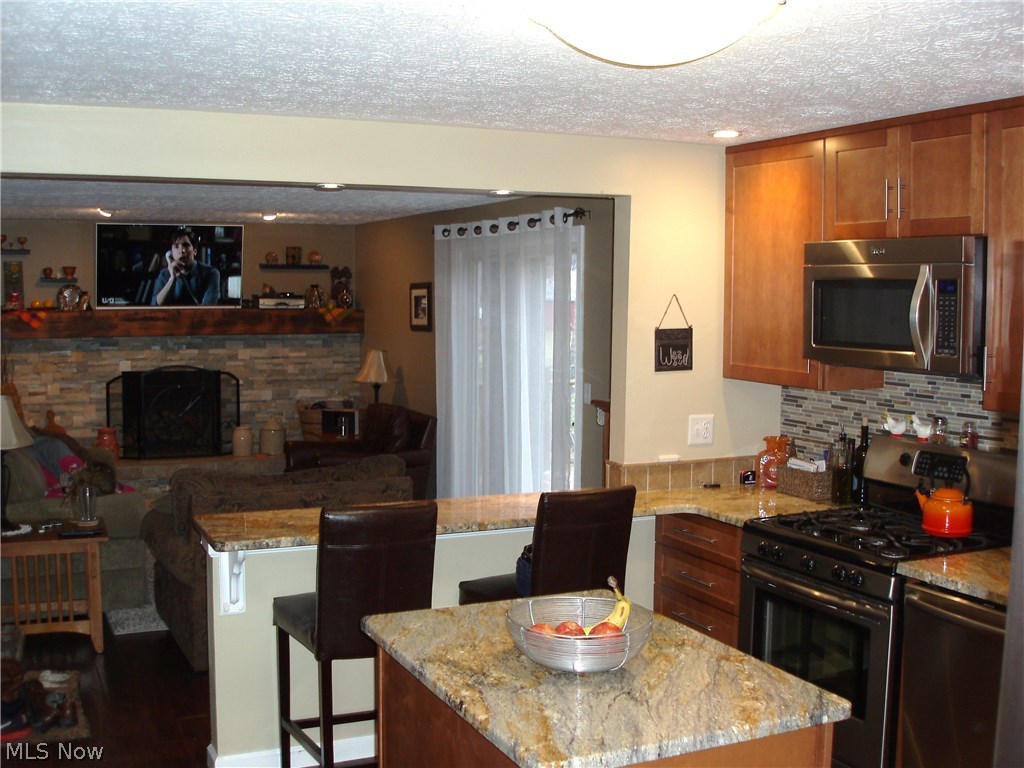 Oakhurst Manor - Residential