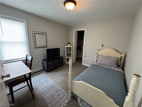 Tiny photo for 33661 Kenilworth Road, Eastlake, OH 44095 (MLS # 5190084)