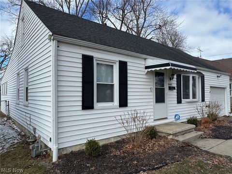 Tiny photo for 33661 Kenilworth Road, Eastlake, OH 44095 (MLS # 5190084)