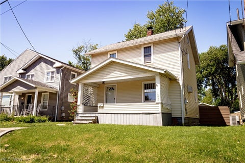 Homes For Sale - 1209 Roslyn Avenue<br/> Canton, OH 44710