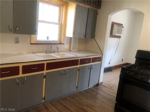 Tiny photo for 1209 Roslyn Avenue SW, Canton, OH 44710 (MLS # 5216959)
