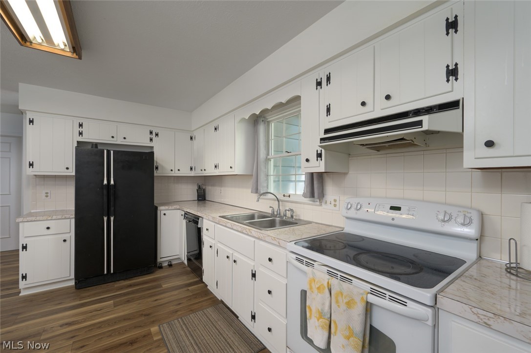 University Manor - Residential