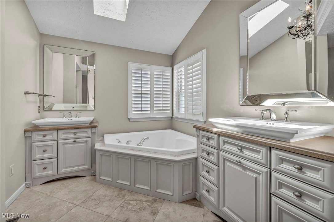 33145 Canterbury Avenue, Avon Lake, Ohio image 32