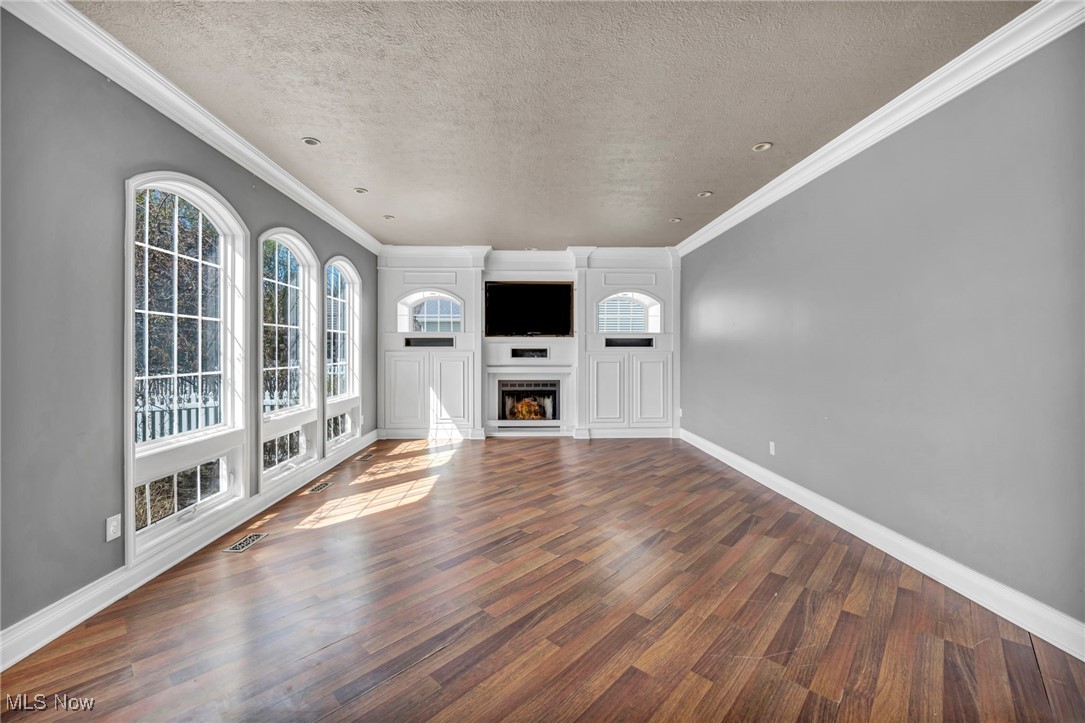 33145 Canterbury Avenue, Avon Lake, Ohio image 18