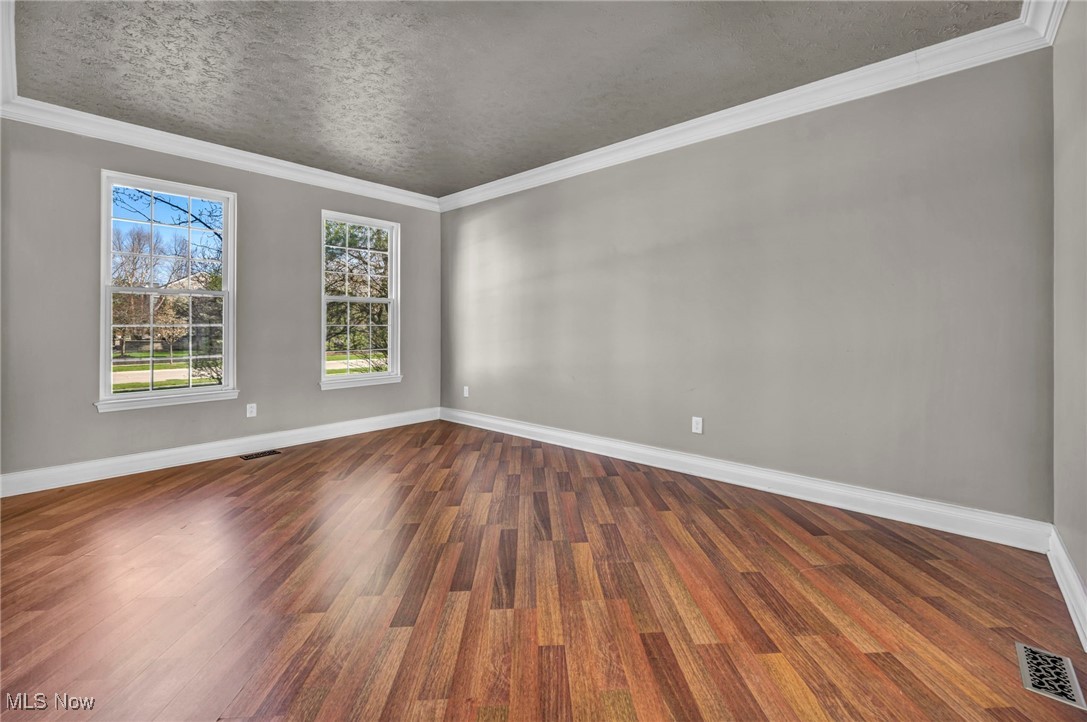 33145 Canterbury Avenue, Avon Lake, Ohio image 25