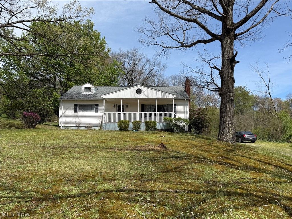 Photo of 43184 Osbourne Road, Wellsville, OH 43968 (MLS # 5205382)