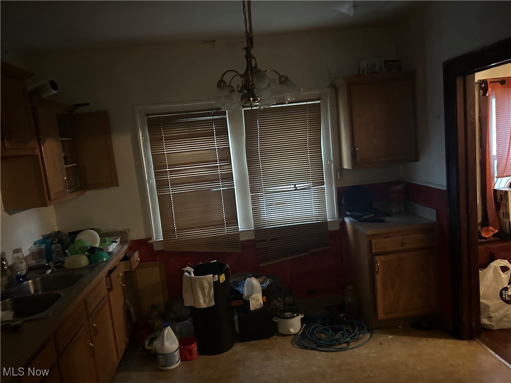 10204 Parkview Avenue, Garfield Heights, Ohio image 16