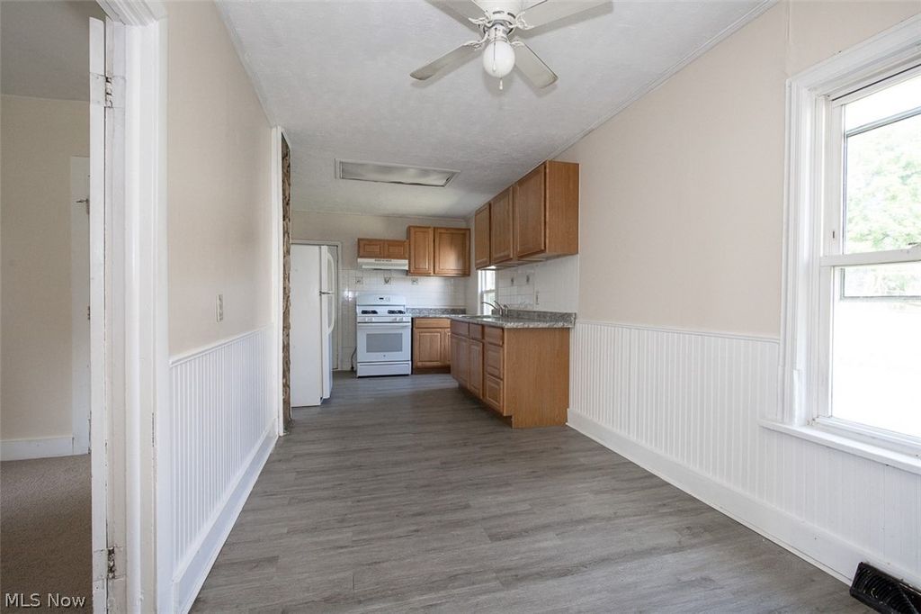 Photo of 12827 Fruitside Road, Garfield Heights, OH 44125 (MLS # 5223755)