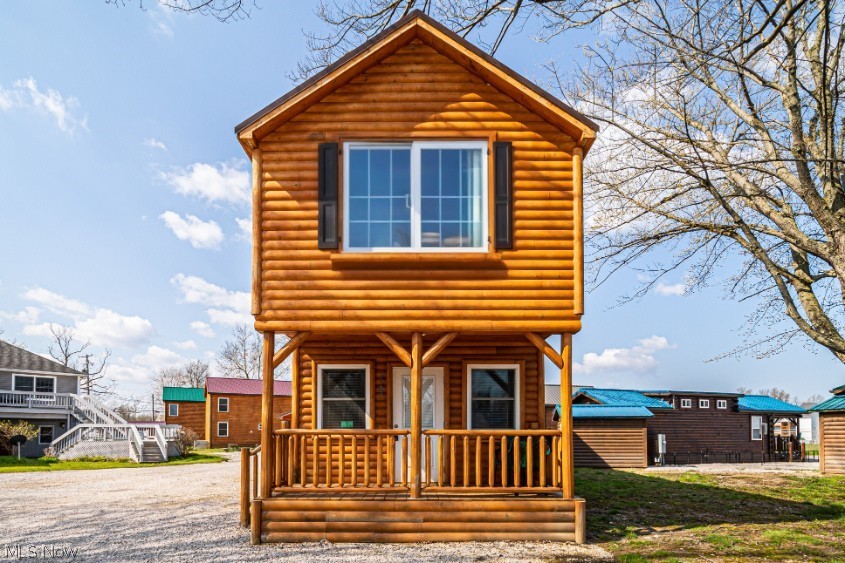 Cabins on the Lake - Residential