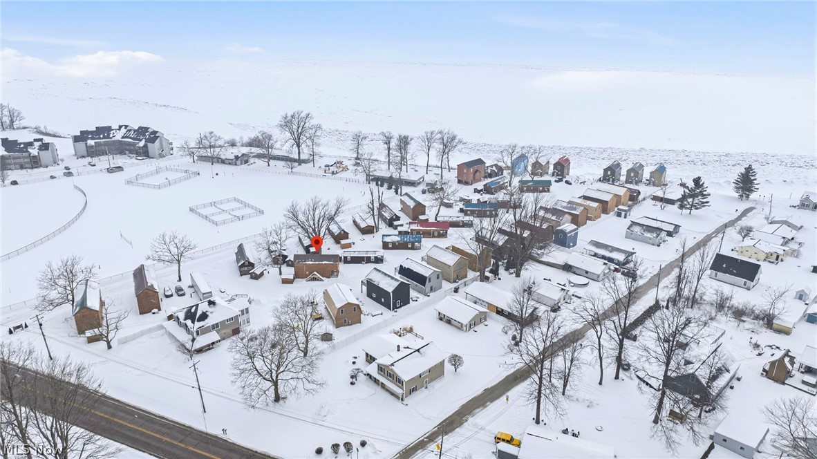 Cabins on the Lake - Residential