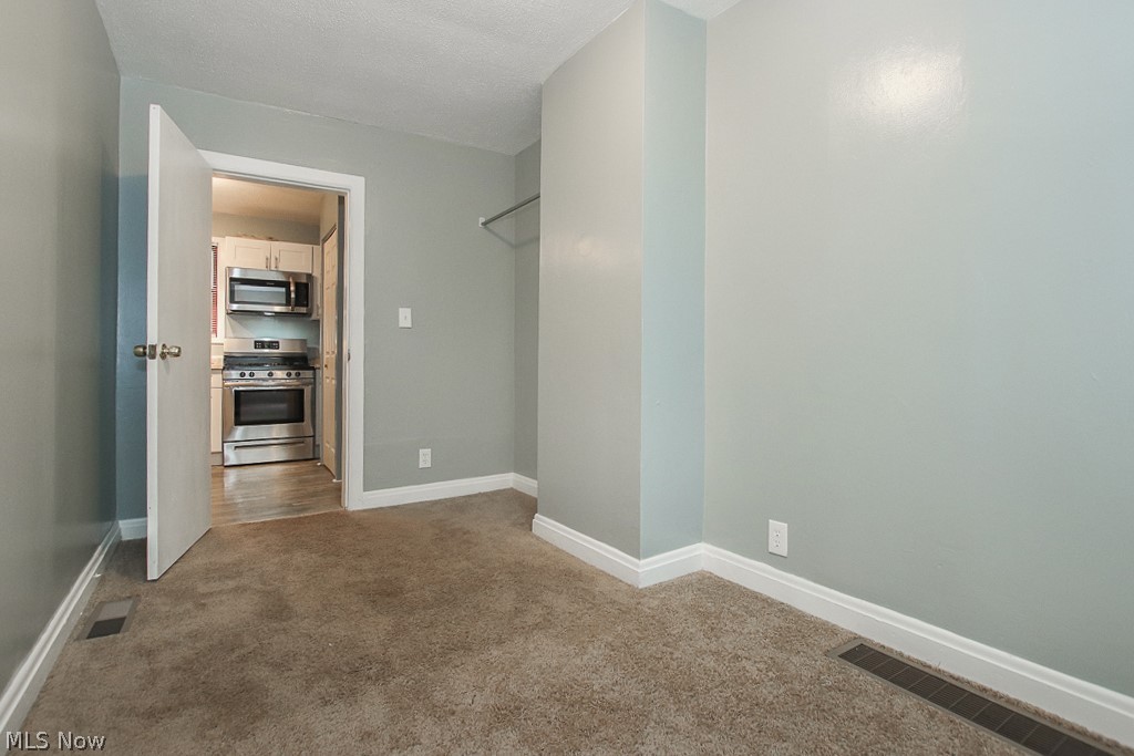 Benedict & Roots - Residential Lease