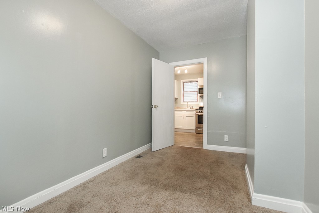 Benedict & Roots - Residential Lease