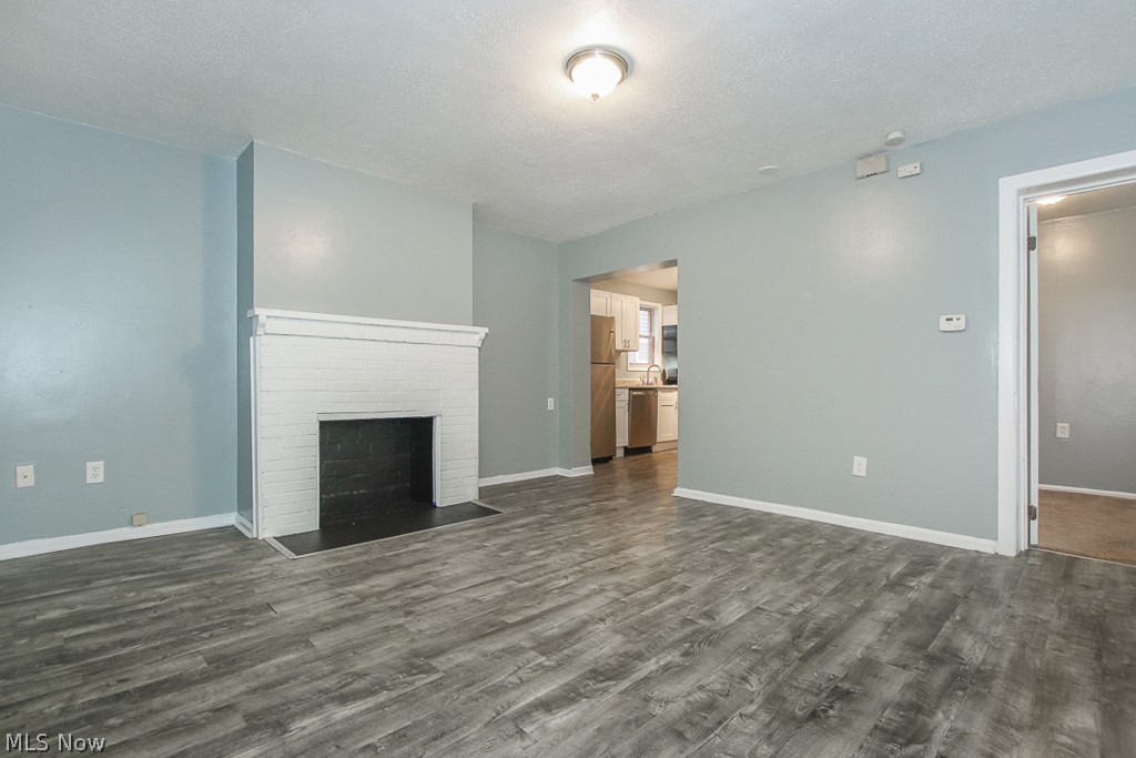 Benedict & Roots - Residential Lease