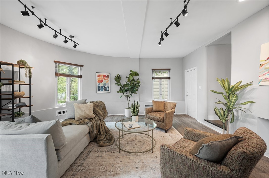 3045 Scarborough Road, Cleveland Heights, Ohio image 11