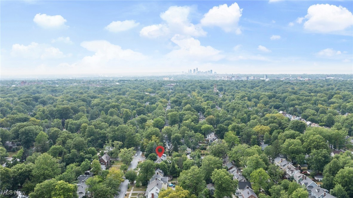 3045 Scarborough Road, Cleveland Heights, Ohio image 2