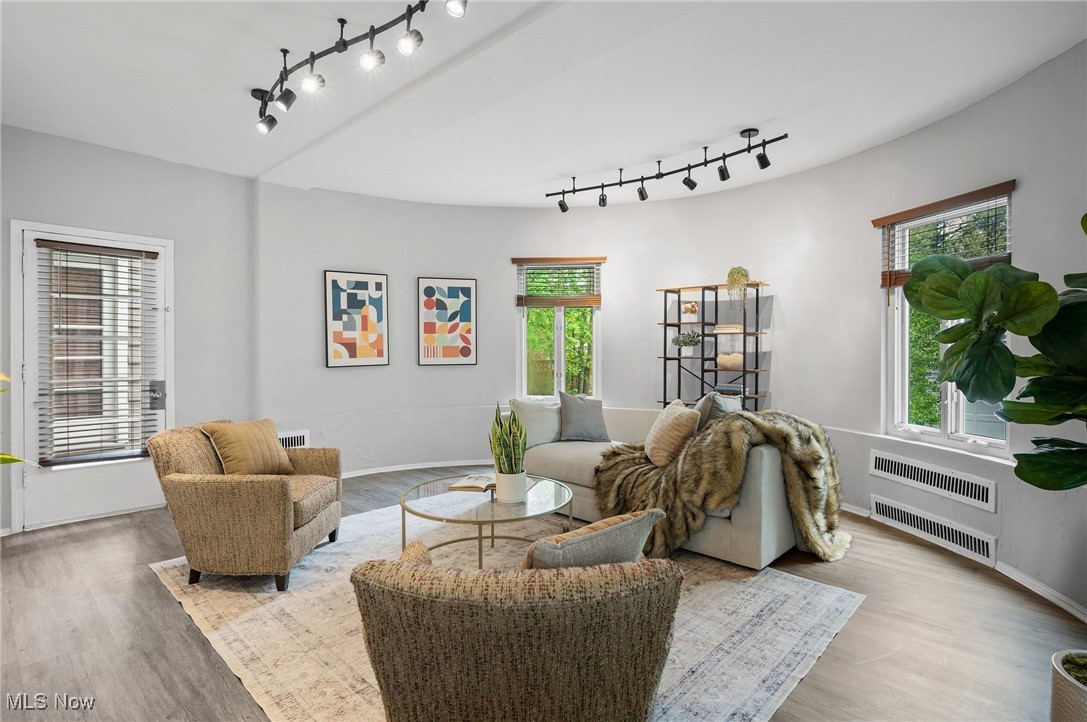 3045 Scarborough Road, Cleveland Heights, Ohio image 9