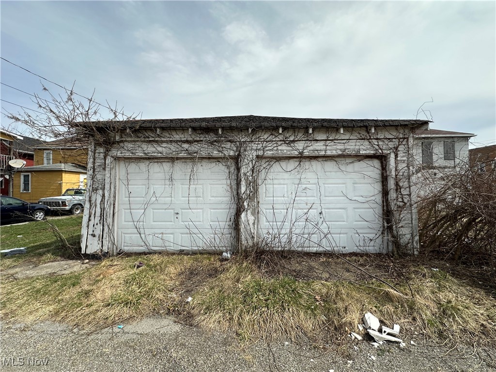 435 Lawson Avenue, Steubenville, Ohio image 4