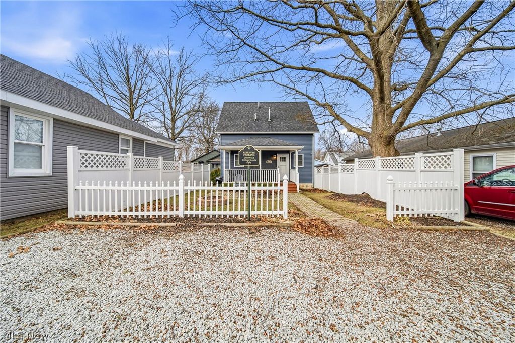 Photo of 4890 Francis Drive, Geneva, OH 44041 (MLS # 5192309)