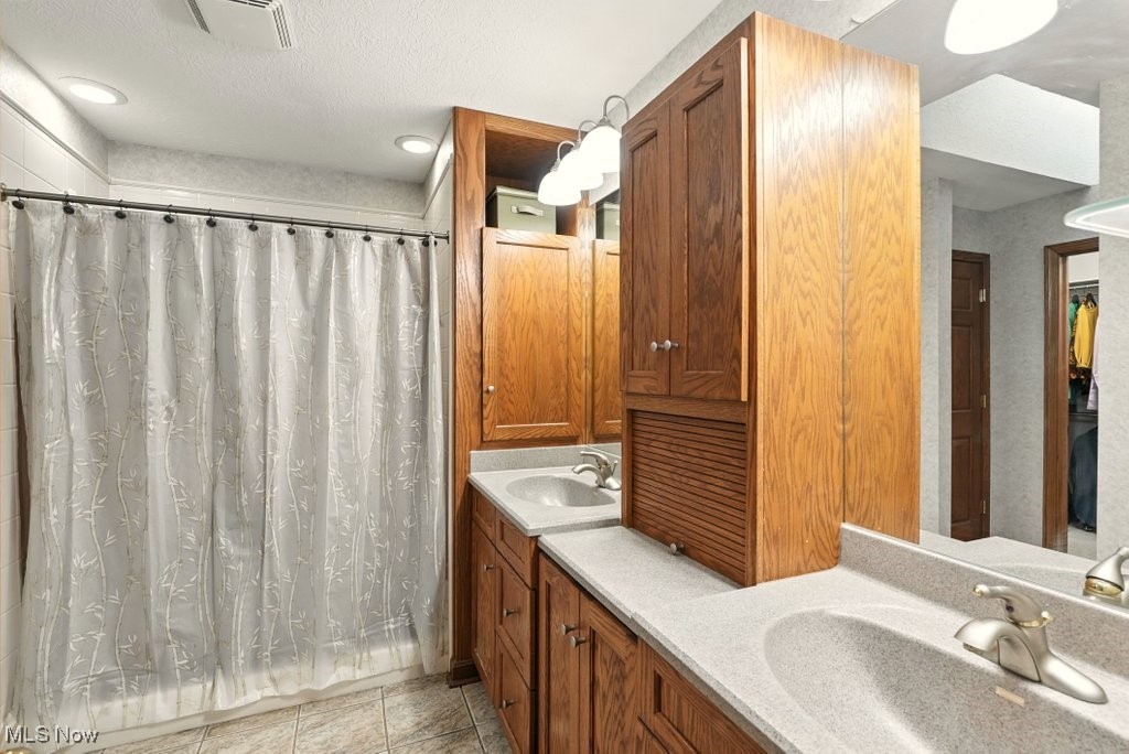 Hunters Crossing - Residential