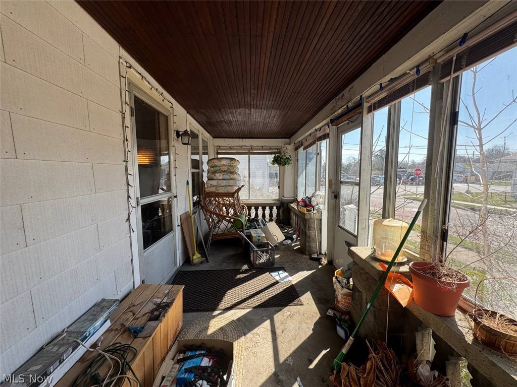 York & Tadsen - Residential