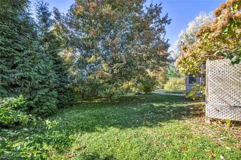 Tiny photo for 7292 Kenssington Drive, North Ridgeville, OH 44039 (MLS # 5179867)