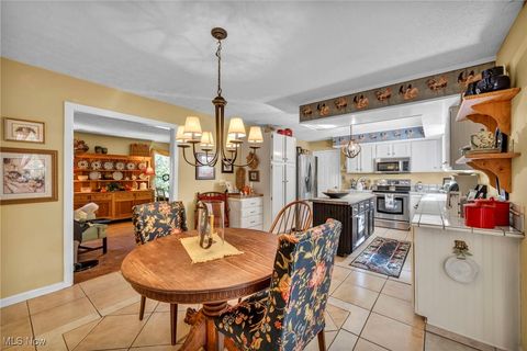 Tiny photo for 7292 Kenssington Drive, North Ridgeville, OH 44039 (MLS # 5179867)