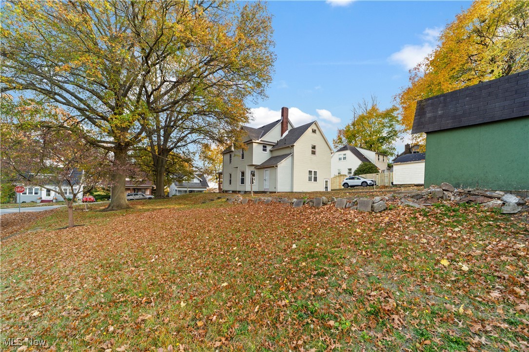 698 N Summit Street, Barberton, Ohio image 36