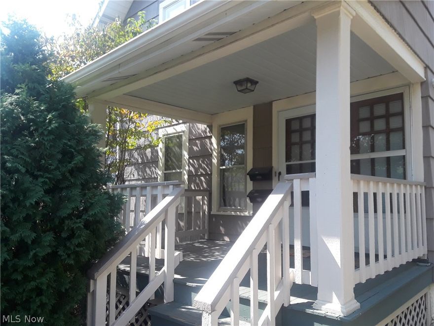 Greatly maintained spacious one bedroom apartment. This unit is the bottom unit of a duplex. Many amenities that make this apartment a great value, shared front porch, off street parking in back of  home, master bedroom with huge closet off bathroom, huge eat in kitchen, and laundry hook in basement. Very nice! Credit, criminal, and eviction background screening required. Pets accepted with pet fee and extra monthly rent.  Apartment is available for immediate move in.