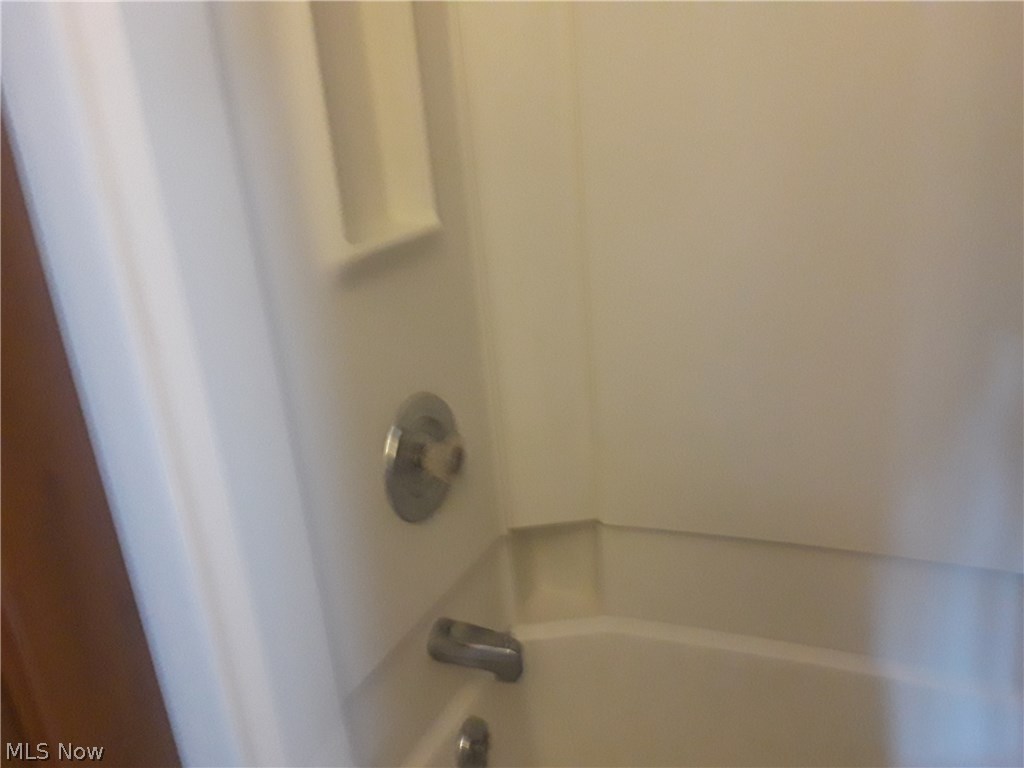 Kenmore - Residential Lease