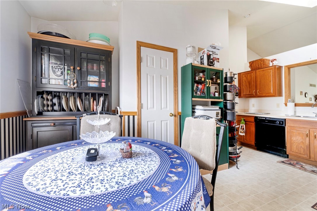Stonegrove Condos - Residential