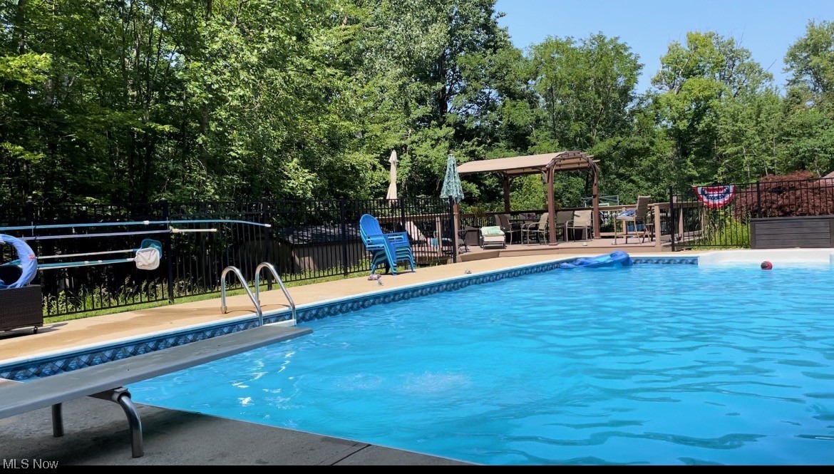 Pinecrest Sub 2 - Residential