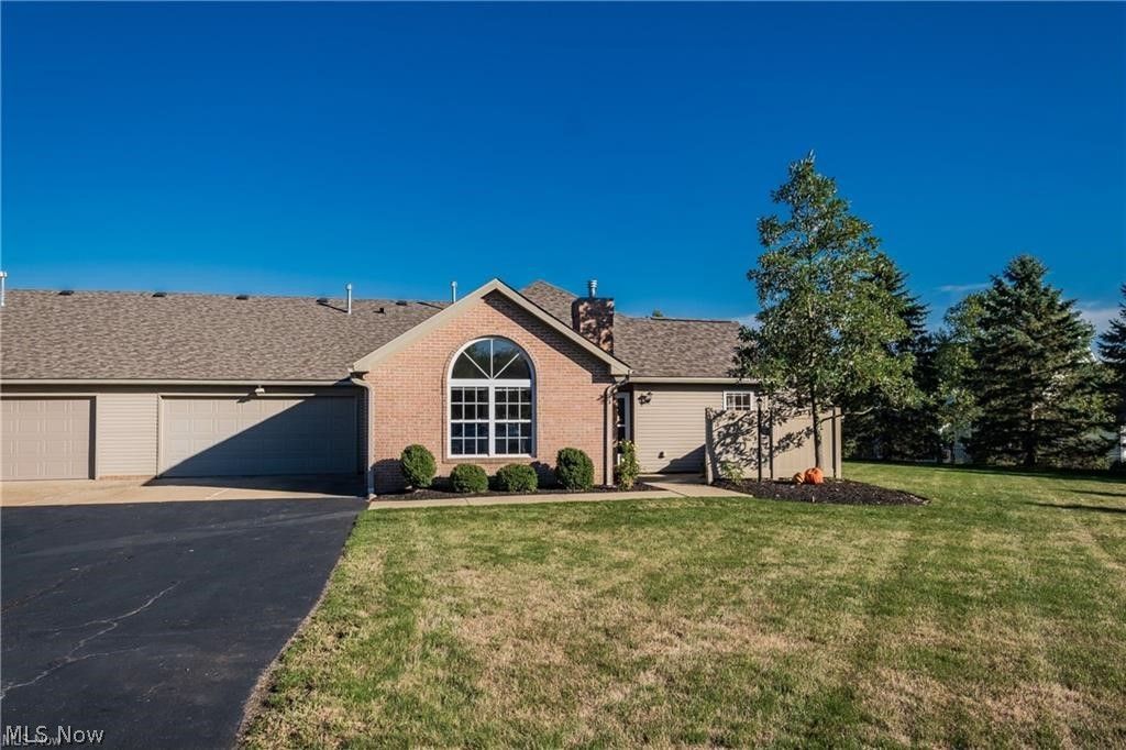 Photo of 2851 Patriots Path #3-D, Alliance, OH 44601 (MLS # 5197901)