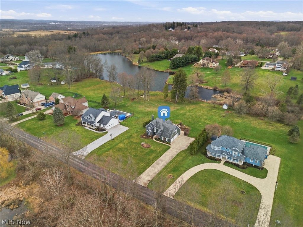 Photo of 1365 Vermillion Drive, New Franklin, OH 44203 (MLS # 5196057)